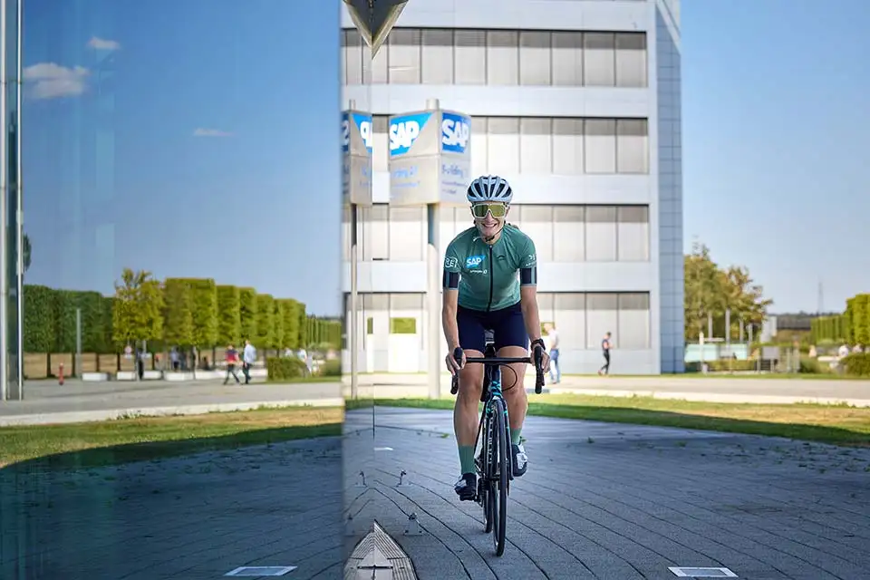 10.000 Jobradler bei SAP 10.000 Jobradler bei SAP